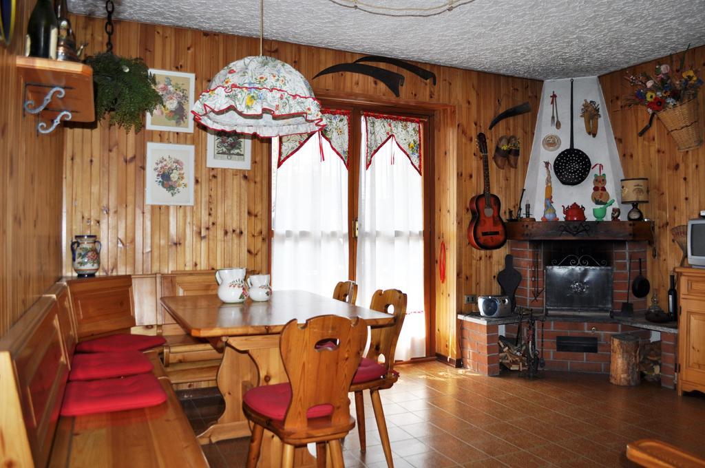 Rustico Nel Complesso Chapelle Appartement Oulx Buitenkant foto