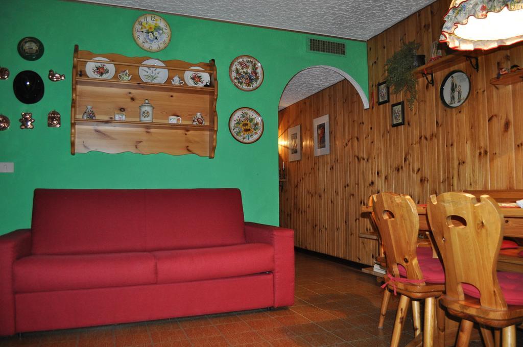 Rustico Nel Complesso Chapelle Appartement Oulx Buitenkant foto